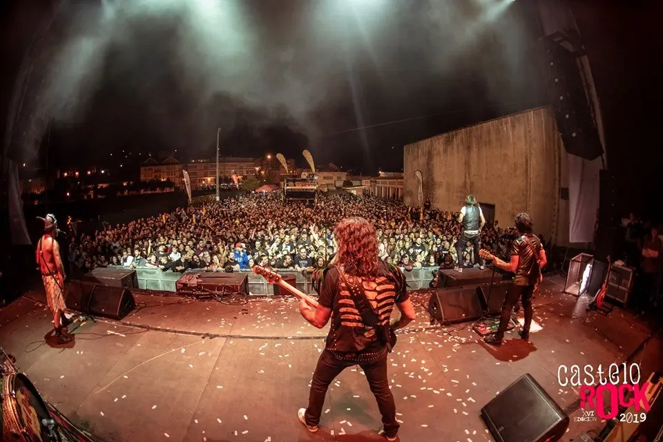 Herdeiros da Crus no Festival Castelo Rock