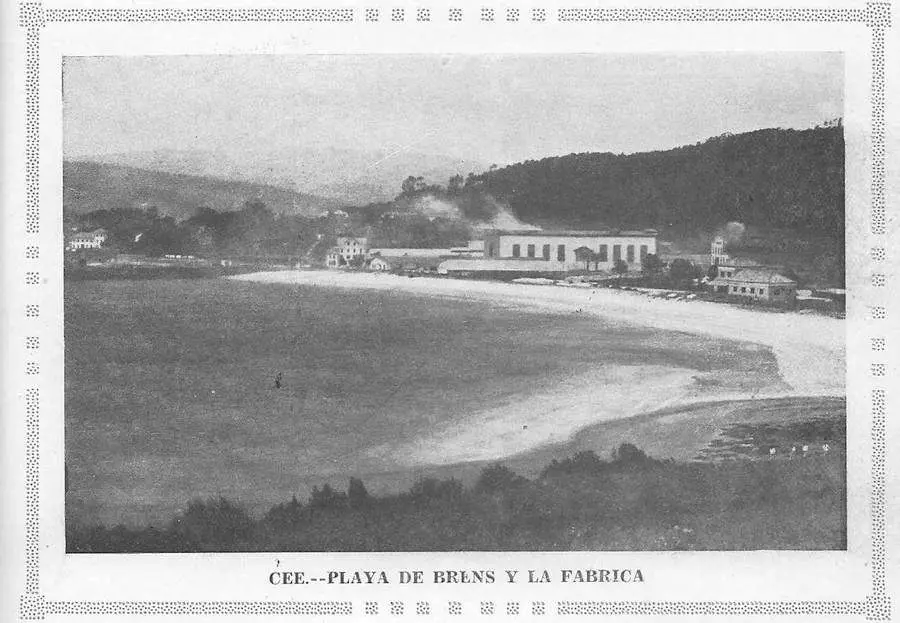 Cee-Praia de Brens ano 1952- Foto de Ramon Caamano