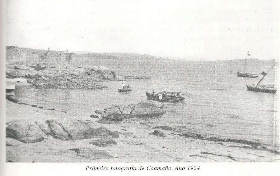 Muxia Primeira foto do fotografo- R Caamaño-Xaneiro de 1924