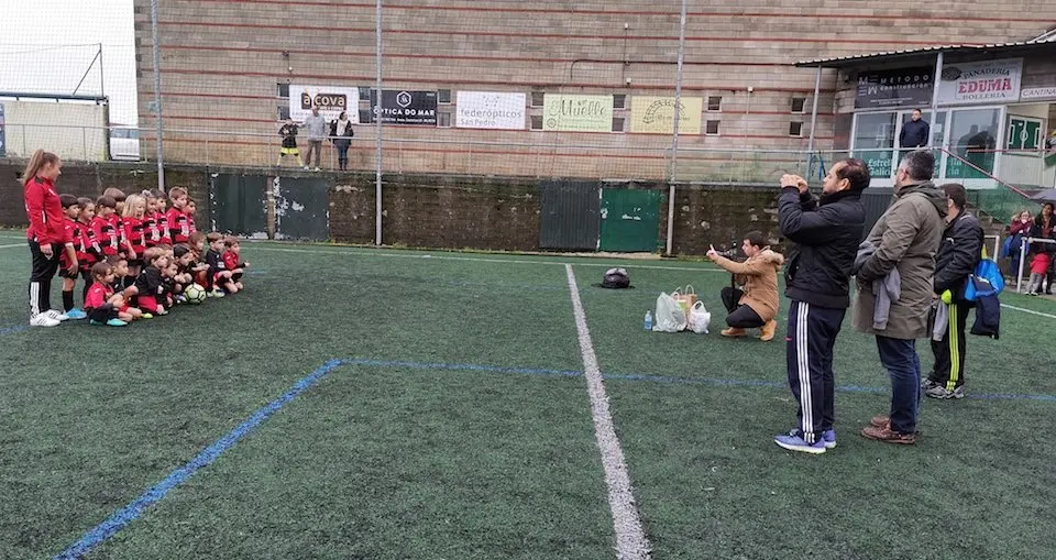 Sacando fotos do album en Muros