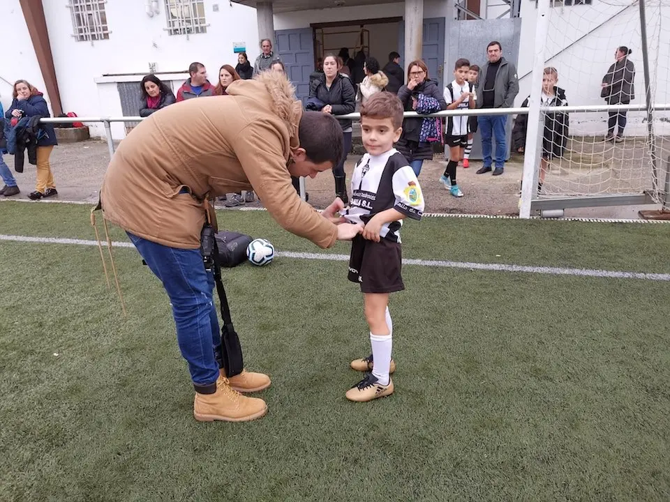 Sacandofotos do album en Outes 6