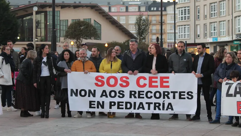 Manifestacion contra os recortes en pediatria-Foto-Paula Castineira 3Manifestacion contra os recortes en pediatria-Foto-Paula Castineira 3