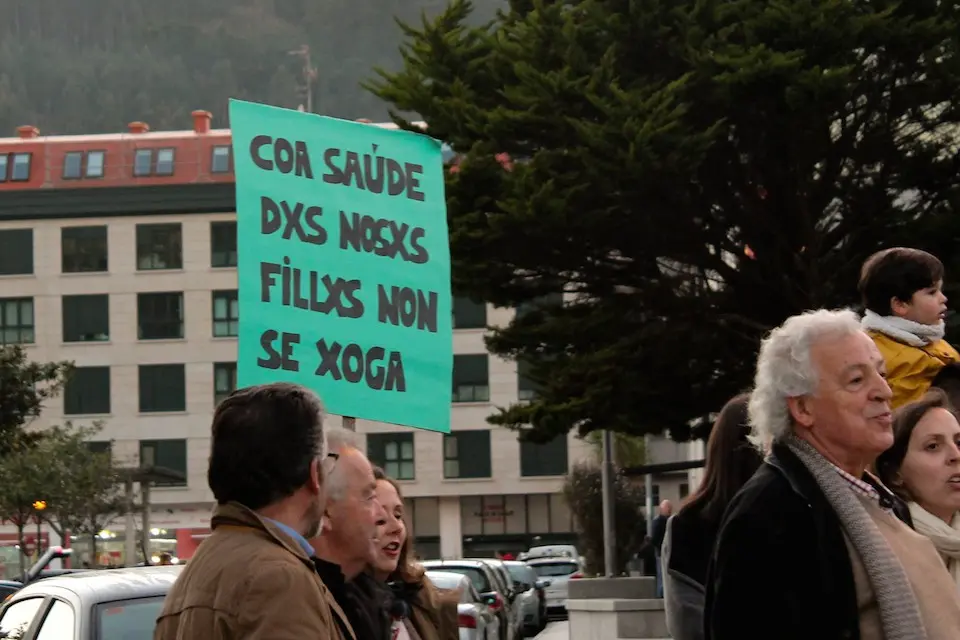 Manifestacion contra os recortes en pediatria-Foto-Paula Castineira 4