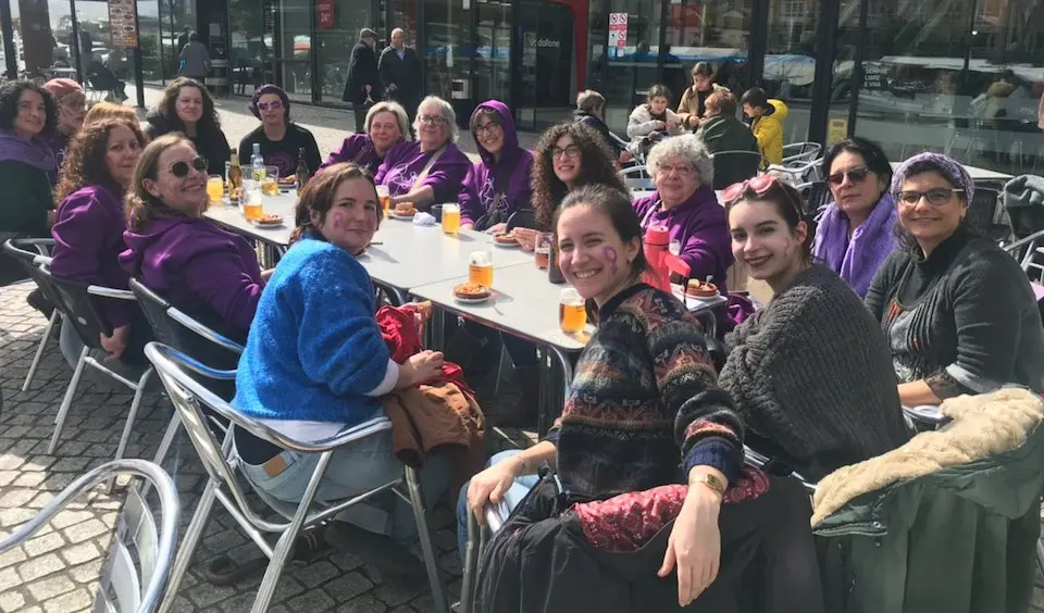 As guerreiras lilas da Costa da Morte descansando