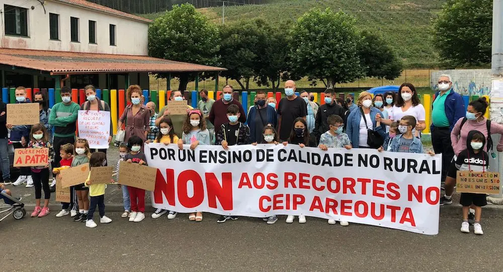 Concentracion do CEIP Areouta contra os recortes 2