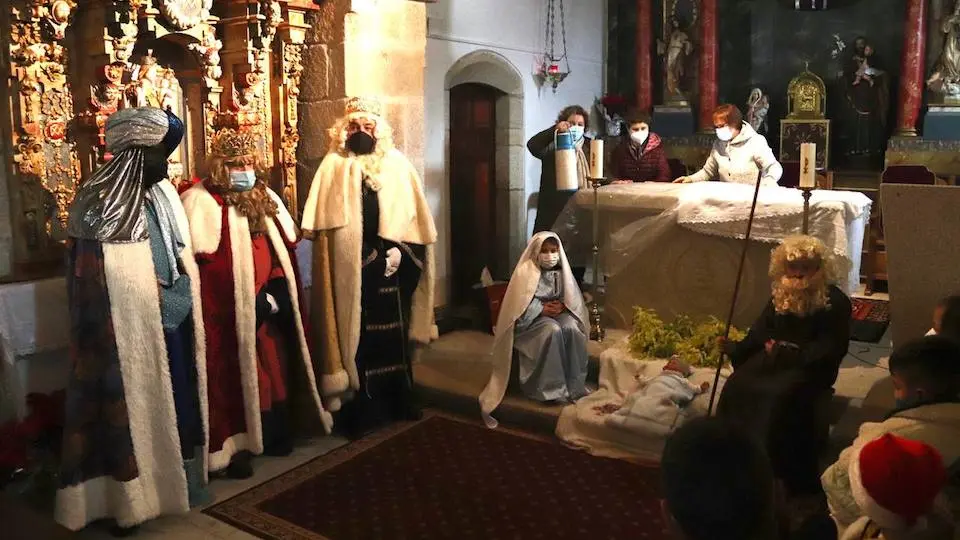 Reis Magos Cabana-Igrexa nanton