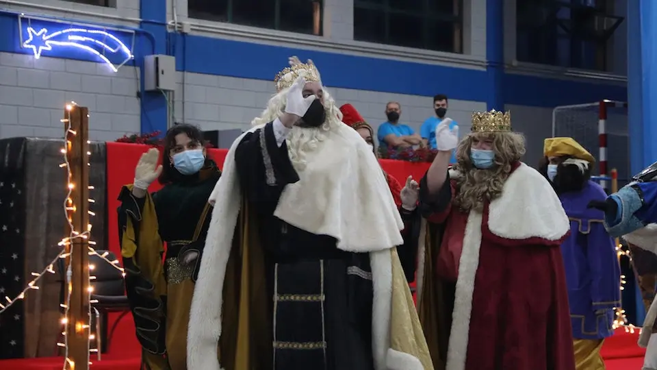 Reis Magos Cabalgata Cabana2 copia