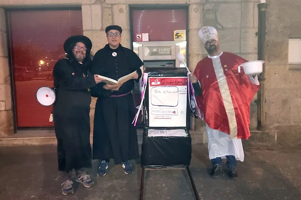 Enterro do Caixeiro do Banco Santander en Corcubion