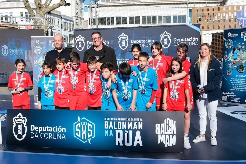 Balonman na rua en Carballo 10