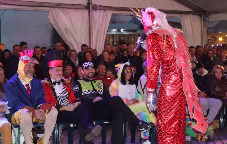 Entroido Fisterra 2023-Os da Charca politicos