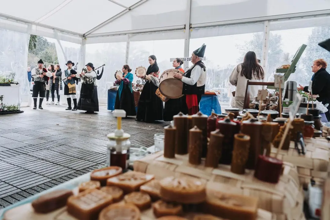 Vindemo Ver Carnota 2024-Mercado Artesania