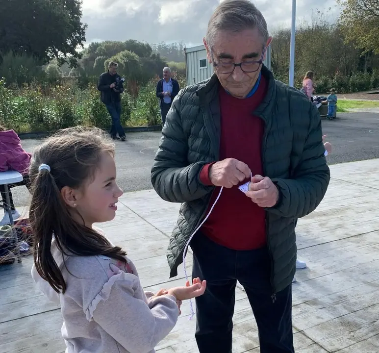 Dia do Peon en Zas cos peques Interxenracional