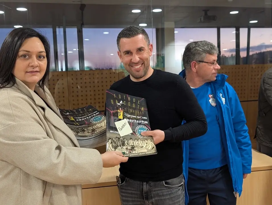 Presentacion album cromos futfem Buno 8