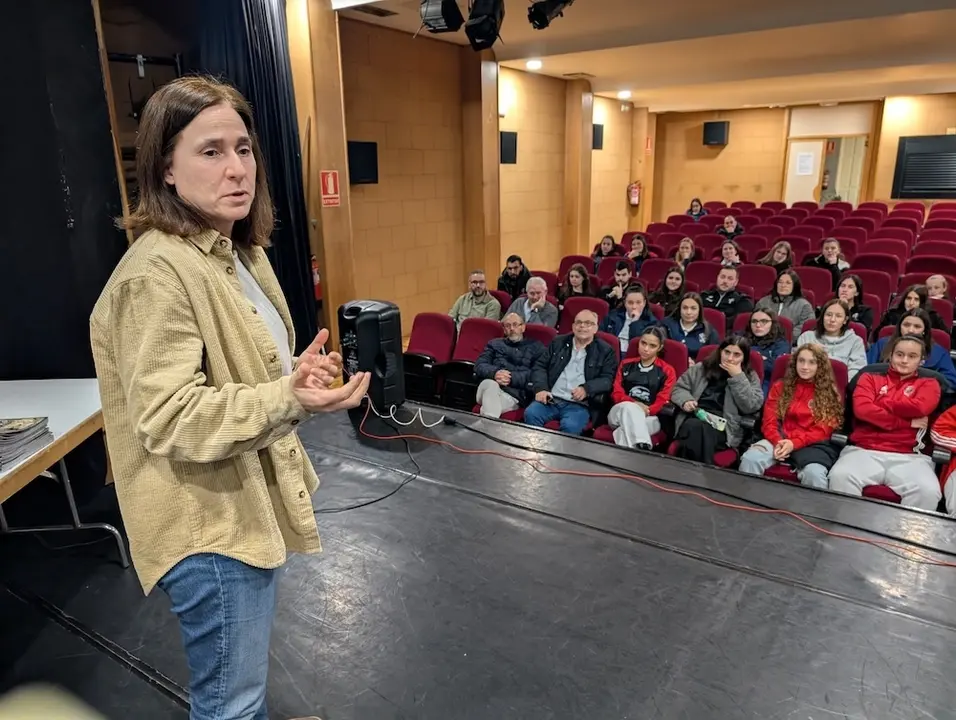 Presentacion album futfem Muros 0