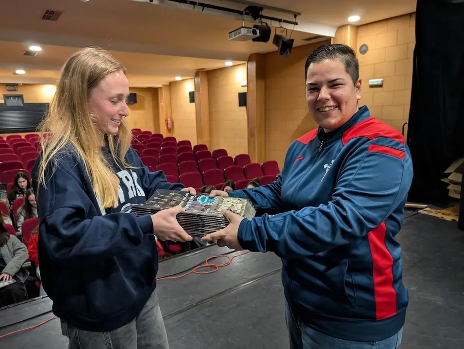 Presentacion album futfem Muros 5