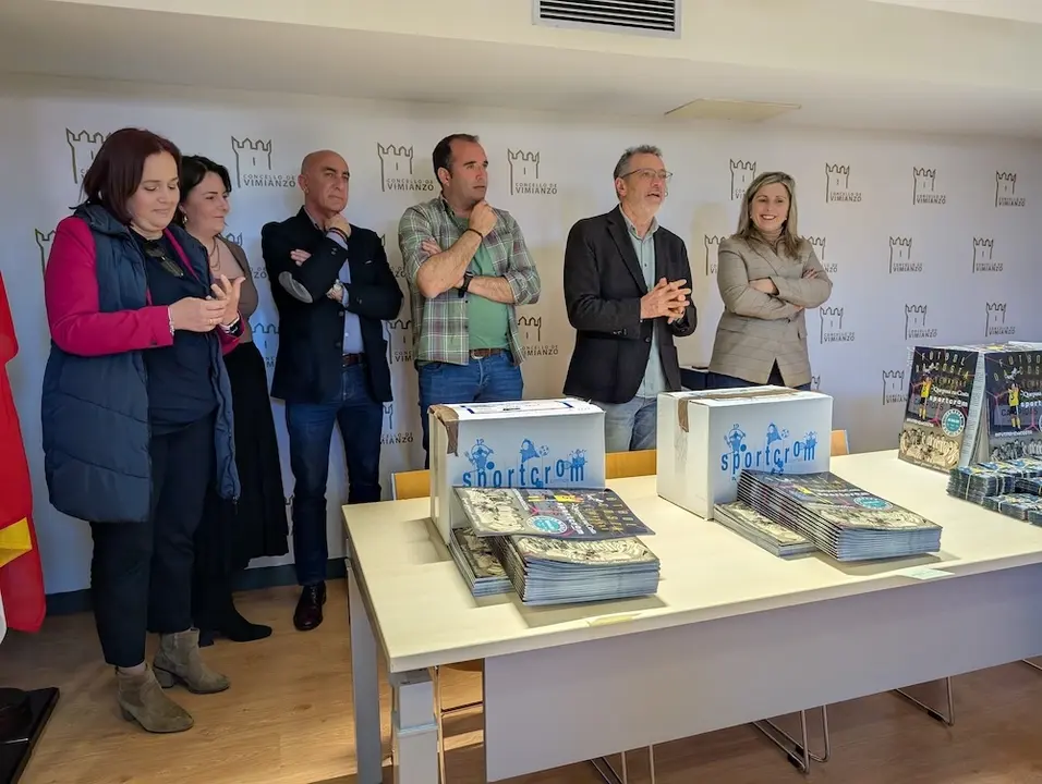 Presentacion album futfem Vimianzo 5