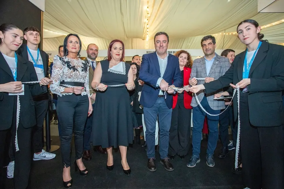 Corte da Cinta da Mostra do Encaixe 2025