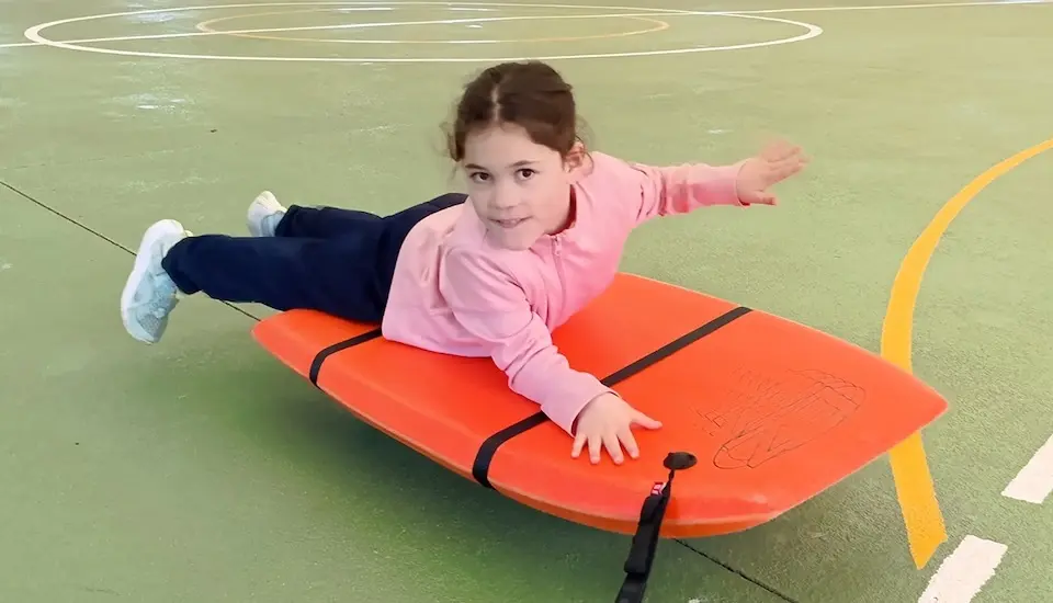 Aprende_a traves do Surfing no CEIP de Razo copia