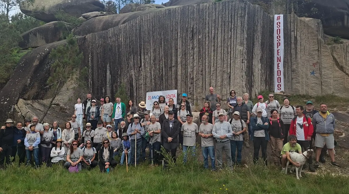 Ruta conmemorativa 20 anos Penedos-foto Emilio Roca