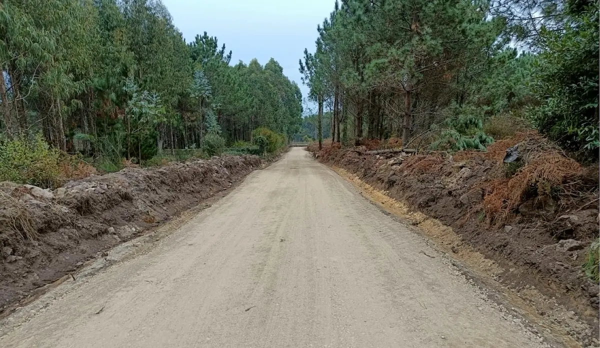 Inauguracion dunha pista anti incendios no concello de camariñas copia