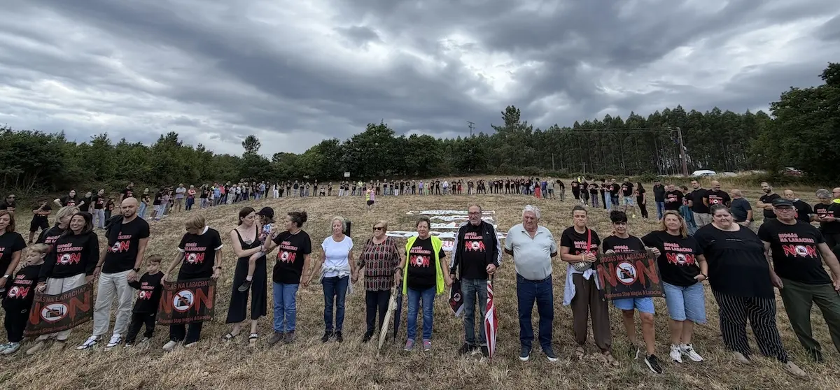 Cadea humana de Stop Biogas Laracha 2