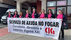 2025-10-23_Concentracion_traballadoras SAF Muxia_2 copia