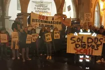Manifestacion dos traballadores municipais de Muros pola RPT