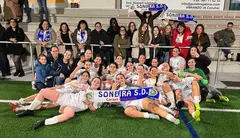 11 do Soneira FM celebrando a vitoria