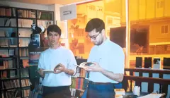 Modesto Fraga e Miro Villar na Presentación Do amor salgado. Cee, maio de 1997