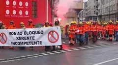 Concentracion Bombeiros Comarcais en Carballo copia