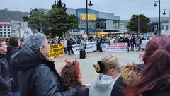 Masiva concentracion en Cee contra os recortes no Ensino. Fedanpas 3