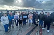 Representantes de Camari&ntilde;as, Camelle, Malpica, Laxe, Corcubi&oacute;n, Corme ou Camari&ntilde;as, na concentraci&oacute;n desta ma&ntilde;&aacute; no Parrote