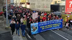 Manifestacion entre Cee e Corcubion contra o Regulamento Europeo de Control pesqueiro