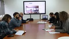 Mesa do comercio local de Carballo