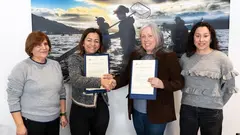 SAN CAETANO  17,00 h.-            A conselleira do Mar, Marta Villaverde, asinar&aacute; un convenio de colaboraci&oacute;n coa Federaci&oacute;n Galega de Redeiras Artes&aacute;s &lsquo;O Peirao&rsquo;. No despacho da conselleira.  foto xo&aacute;n crespo