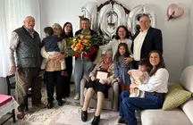 Centenaria- 100 aniversario Carmen Suárez