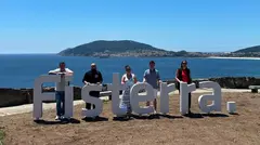 Unha nova postal coa silueta da fin da terra-FISTERRA