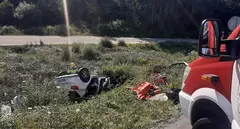 Accidente en Malpica-Foto-Bomnbeiros de Carballo