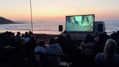 cine en razo