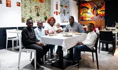 Familia de Mamadou e Fatou no Mama Africa de Fisterra