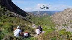 Rescate do helicoptero Pesca 1 no Monte Pindo-Foto-GardaCostas 1