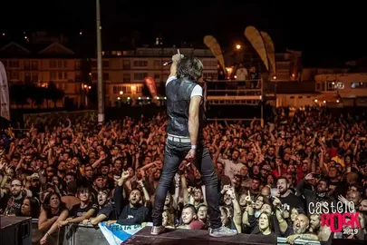 67658077_10156564285352399_7711131141608046592_n