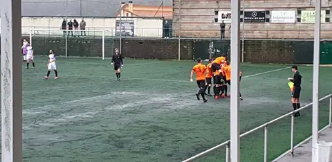 O Volantes facendo un dos goles-Foto-Adriana