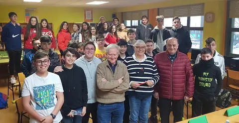 Visita de exdeputados ao IES Pedra da Aguia 2