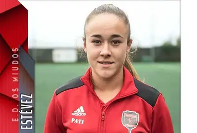 1 ADESTRADORA PATRICIA ESTÉVEZ