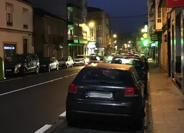 Imaxe nocturna de Vimianzo