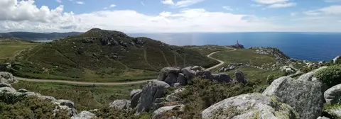 Promontorio Nerium de Punta Nariga-Foto-Xose Manuel Varela copia