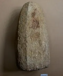 Betilo atopado no Castro das Barreiras de Vimianzo