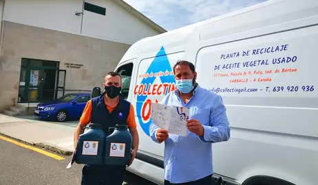 Collecting Oil en Ponteceso