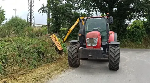 Tractor desbrozadora
